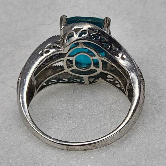925 Silver Blue Topaz Size 9 Ring - Picture 4 of 6